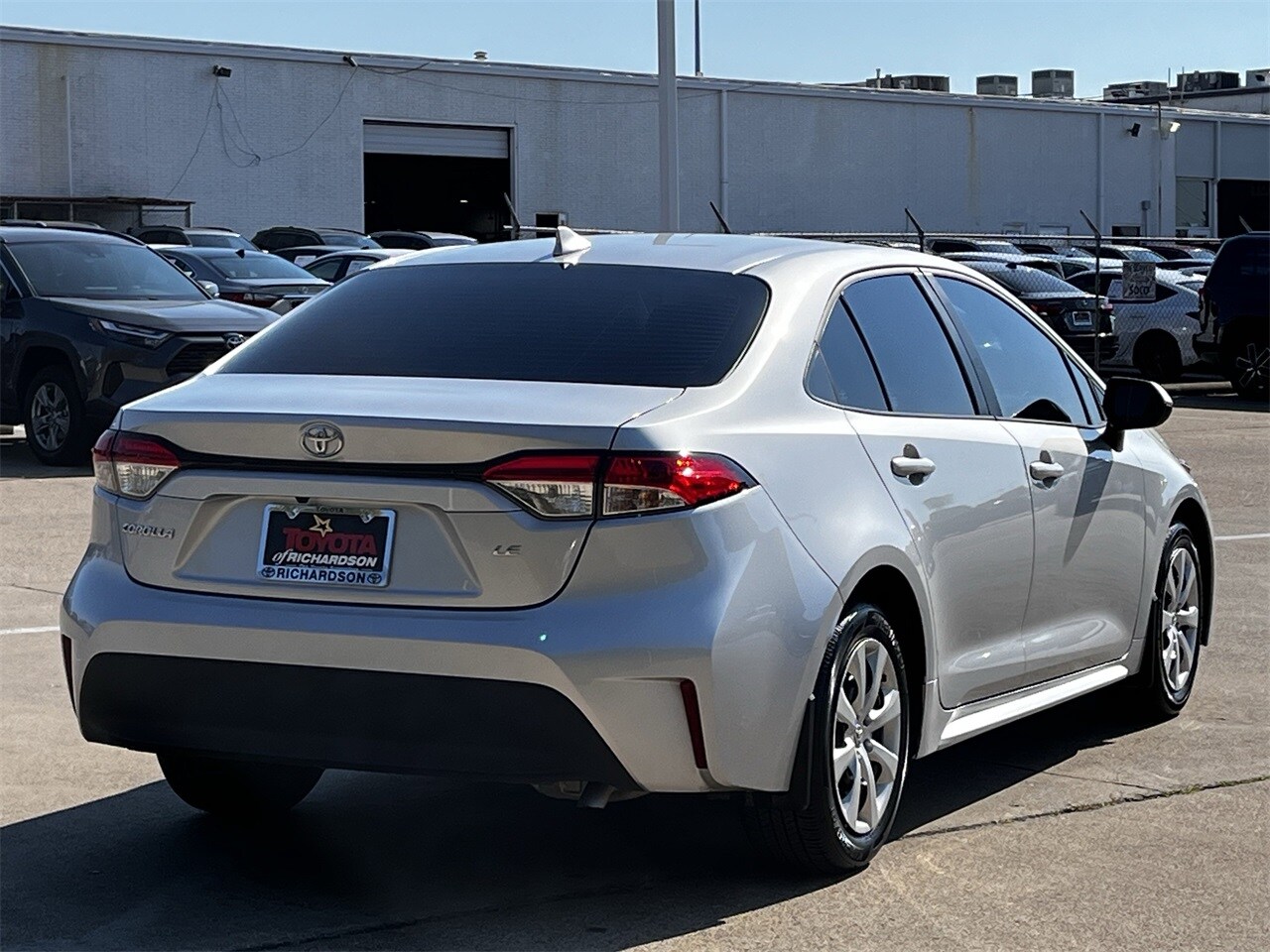 2024 Toyota Corolla LE photo 3