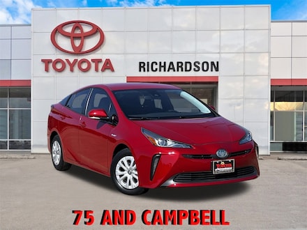 2019 Toyota Prius L ECO Hatchback