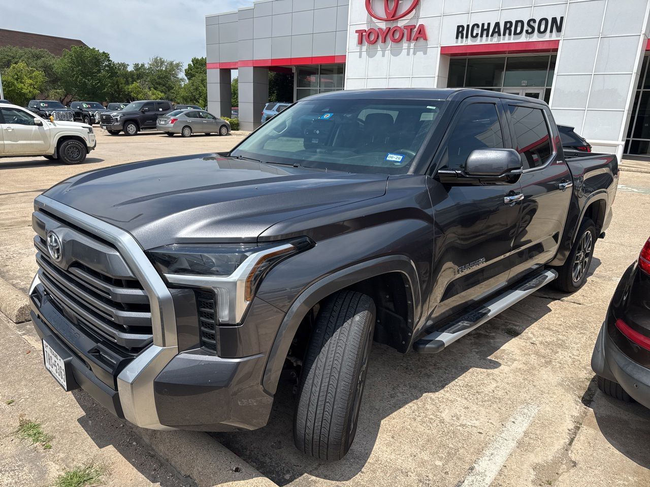 2023 Toyota Tundra Limited 3.4L 4WD CrewMax 5.5' Bed's photo
