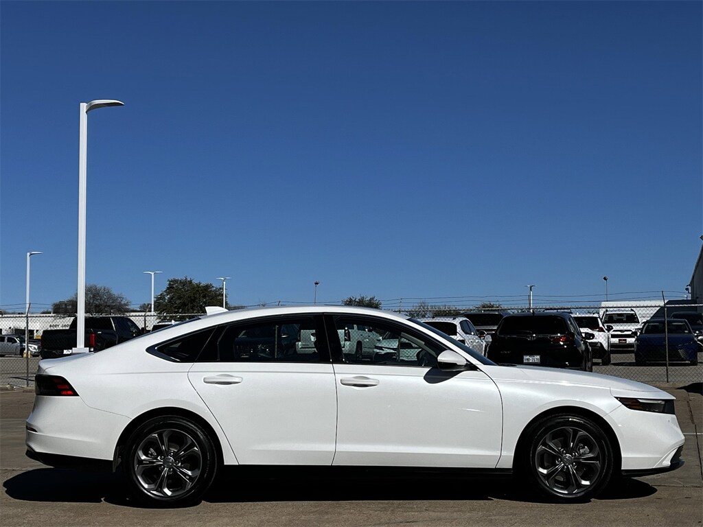 Used 2023 Honda Accord Hybrid EX-L w/Sunroof/Leather/17-in Pewter Gray Alloy Sedan