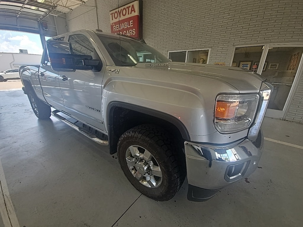 Used 2017 GMC Sierra 3500HD SLT w/Duramax Plus Package Truck Crew Cab