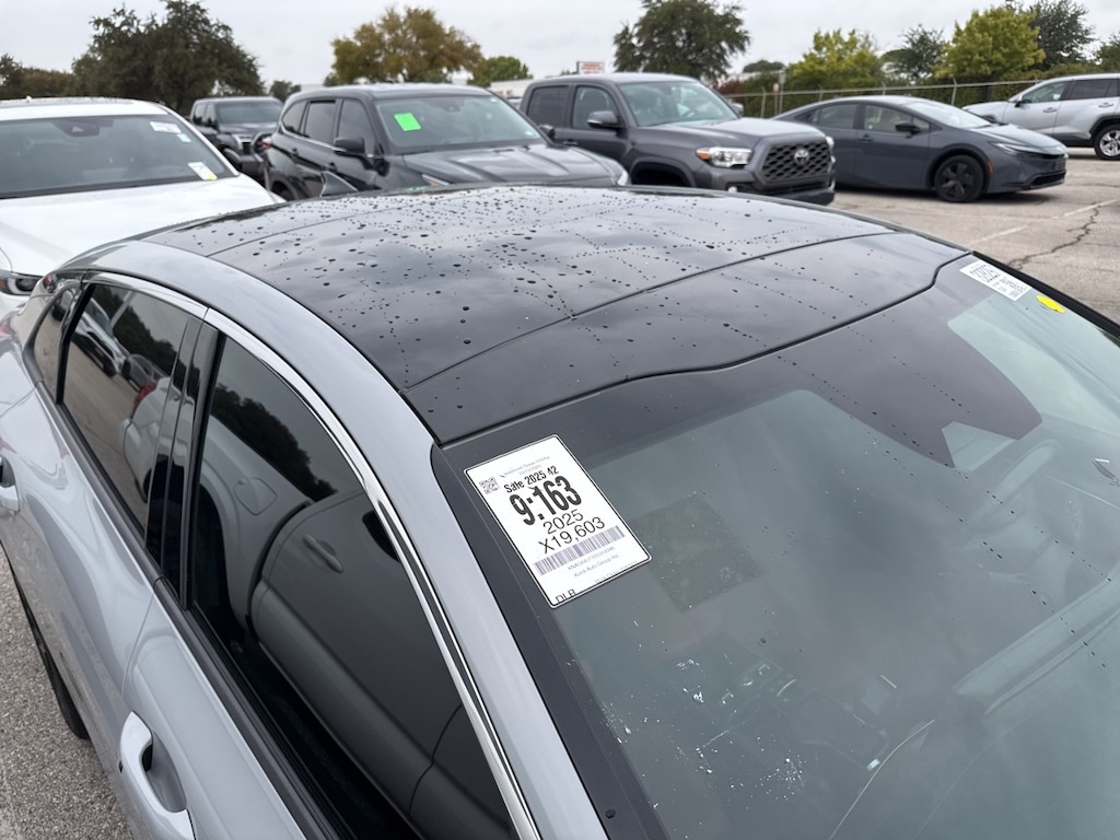 Used 2025 Kia K5 GT-Line w/Panoramic-Roof Sedan