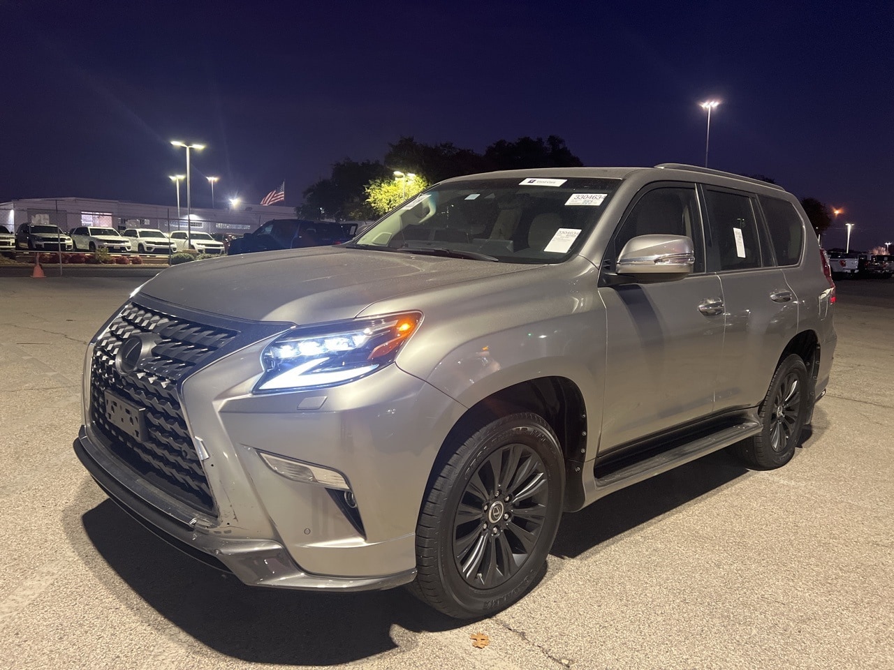 2022 Lexus GX LUXURY's photo