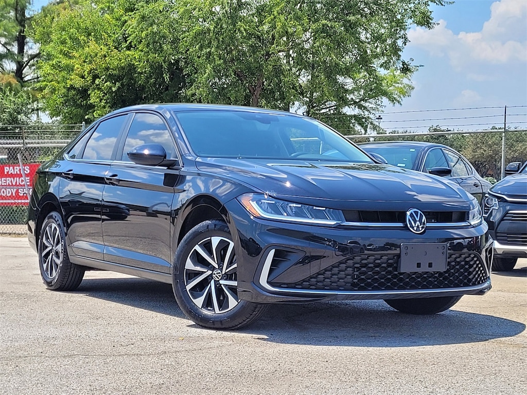 Used 2025 Volkswagen Jetta 1.5T S w/16-in 2-Tone Machined Alloy Sedan