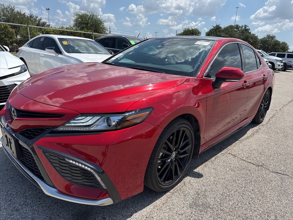 Used 2023 Toyota Camry XSE w/Panoramic Glass Roof/19-Inch Alloy Sedan