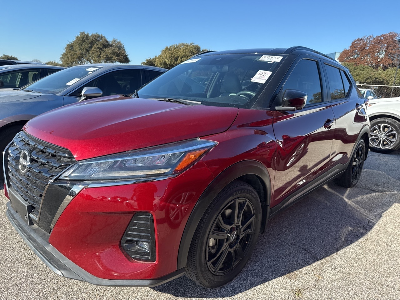 2022 Nissan Kicks SR