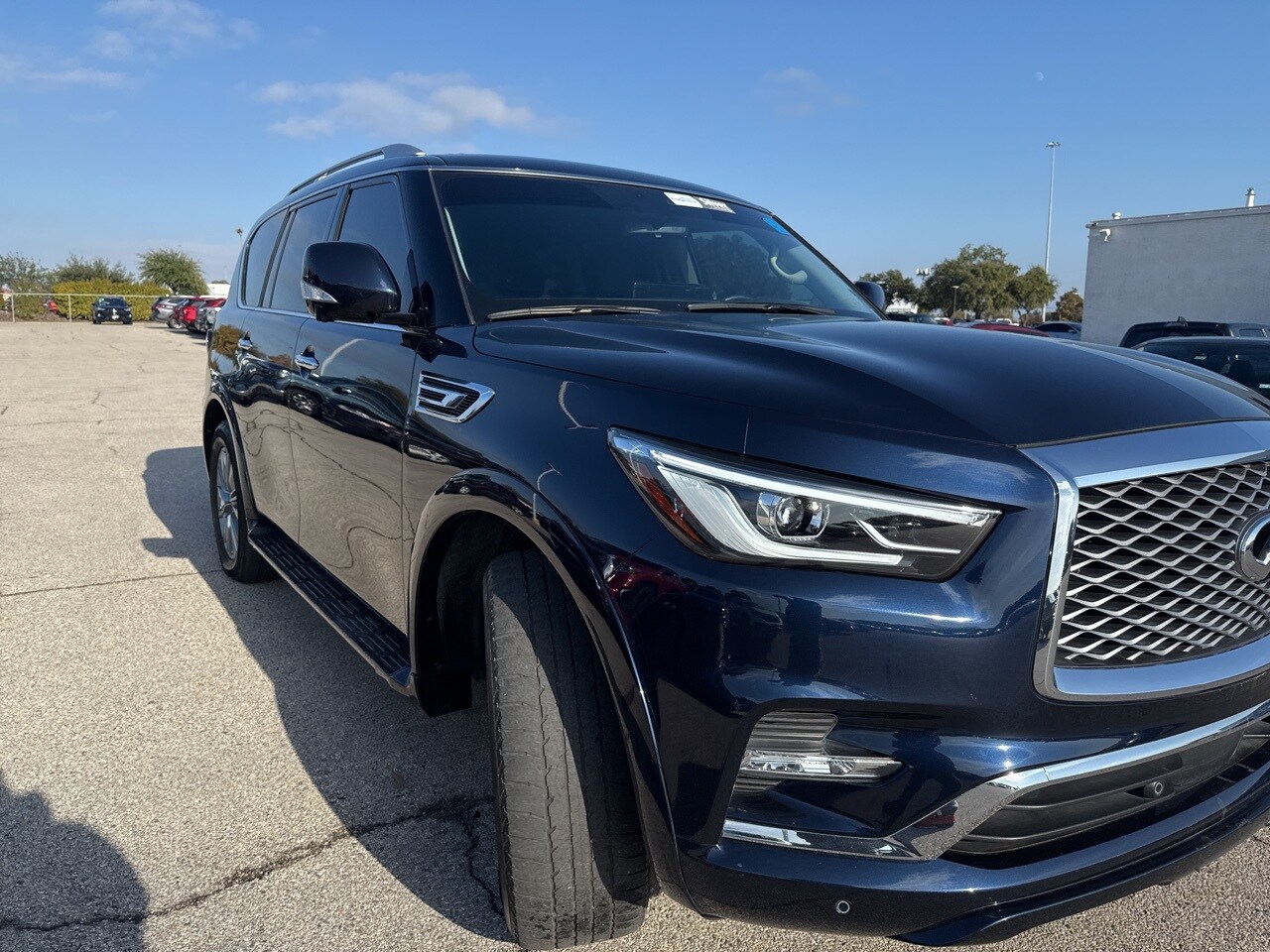 2024 Infiniti QX80 Luxe photo 3