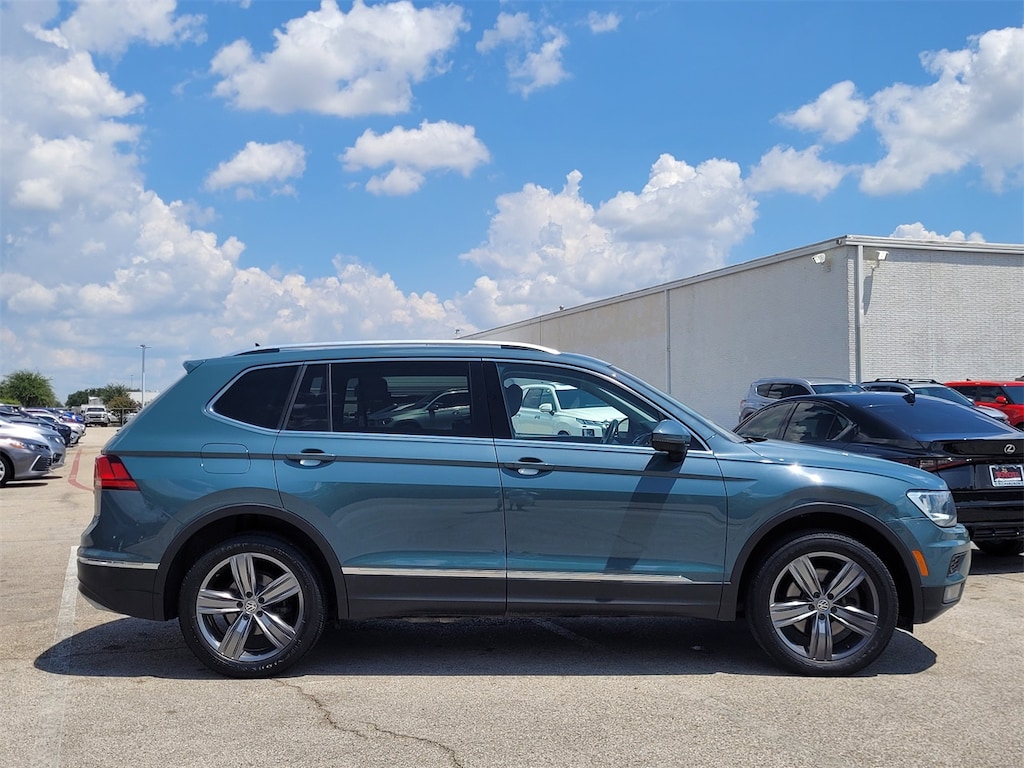 Used 2020 Volkswagen Tiguan w/Panoramic Sunroof Package 4motion SUV