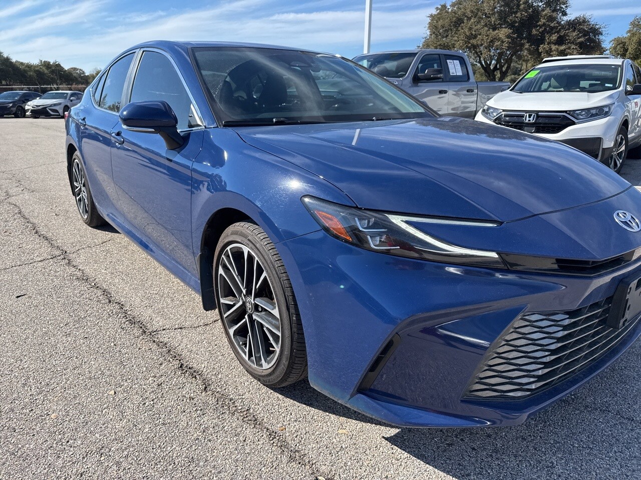 2025 Toyota Camry XLE photo 3