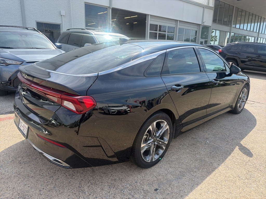 Used 2022 Kia K5 EX w/Navigation/Moonroof/Leather/18-in Alloy Sedan