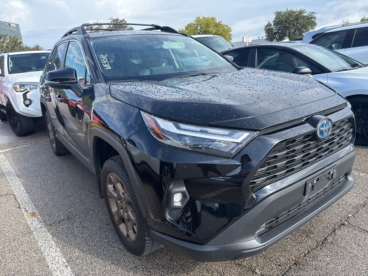 2024 Toyota RAV4 Hybrid photo 3