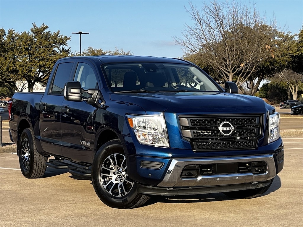 Used 2024 Nissan Titan SV w/SV Convenience Package/SV Tow & Utility Pkg Truck Crew Cab