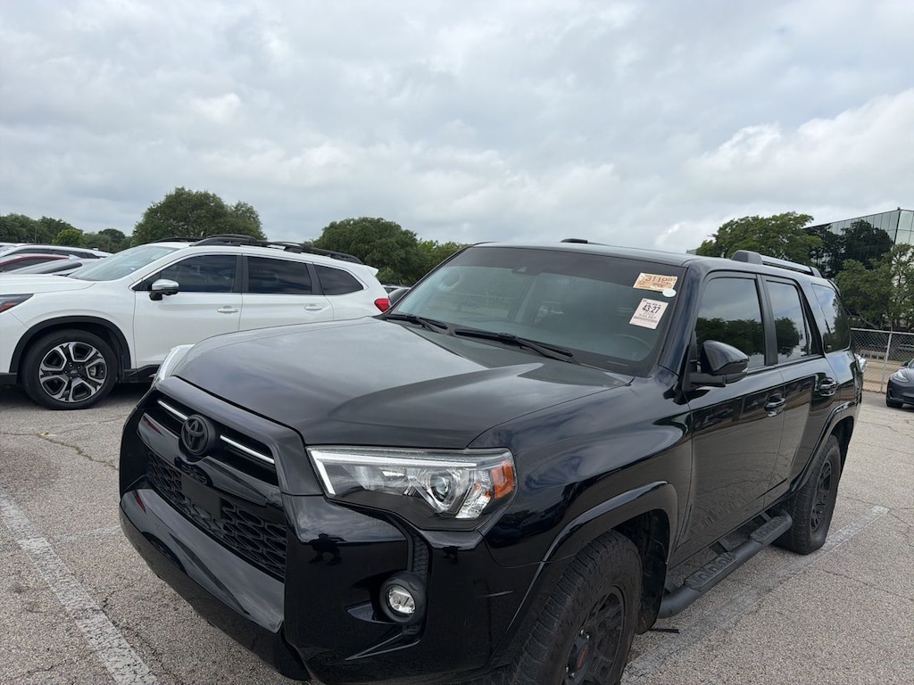 Used 2023 Toyota 4Runner SR5 Premium w/Navigation/Sunroof/Leather/17-in Bla SUV