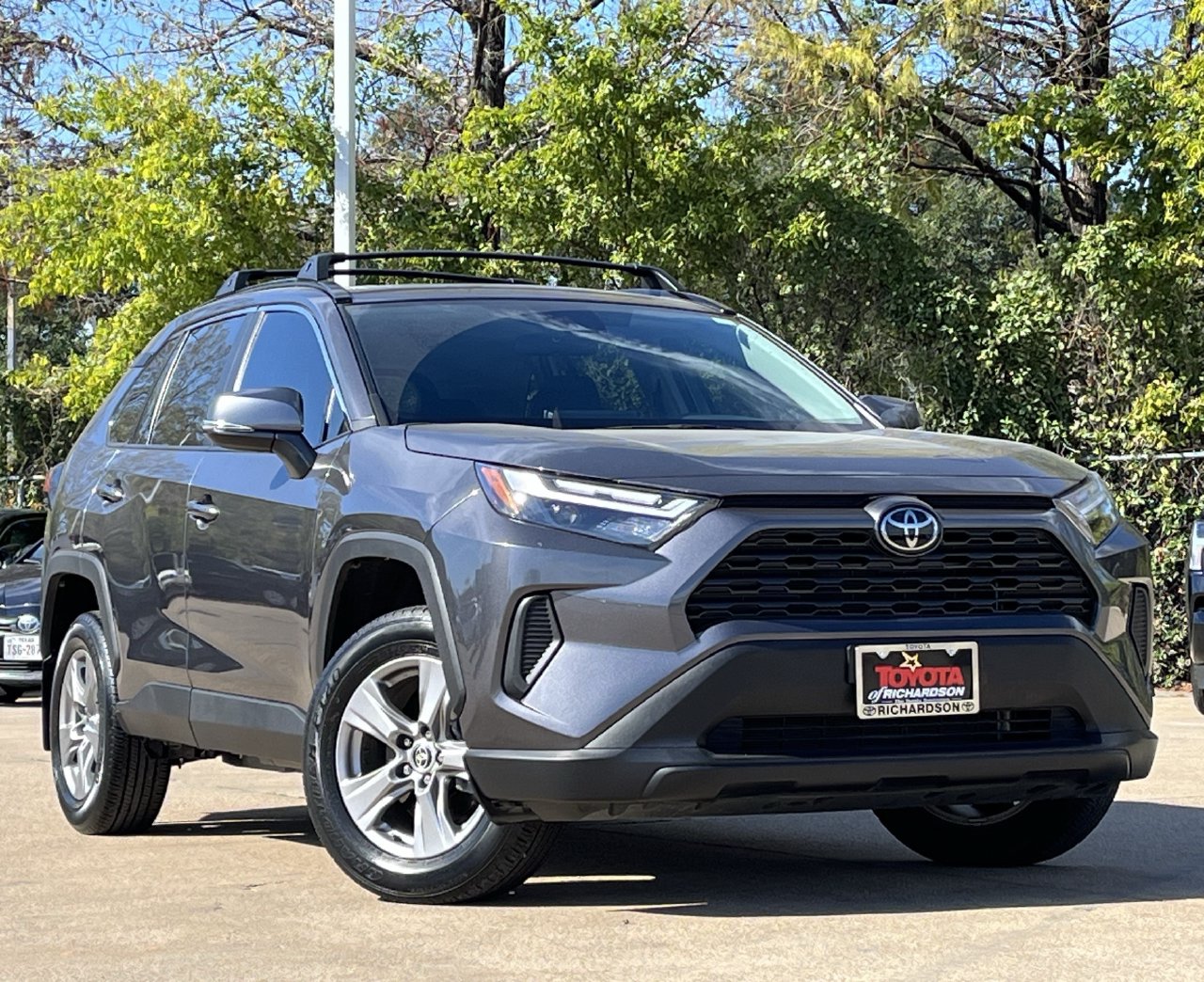 Used 2024 Toyota RAV4 XLE w/Sunroof/17-in 5-Spoke Silver Alloy SUV