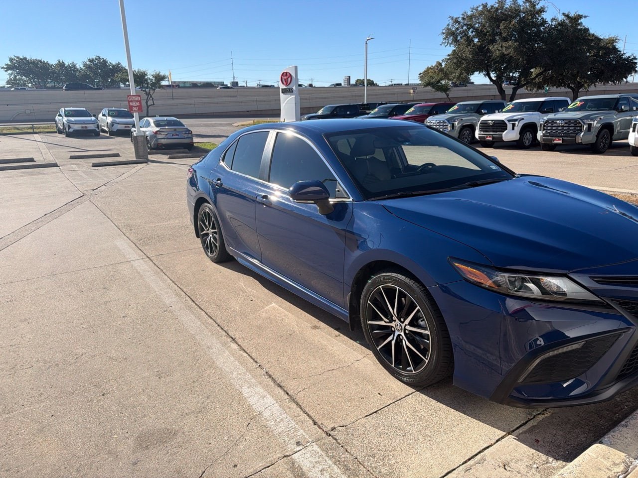 2023 Toyota Camry Hybrid