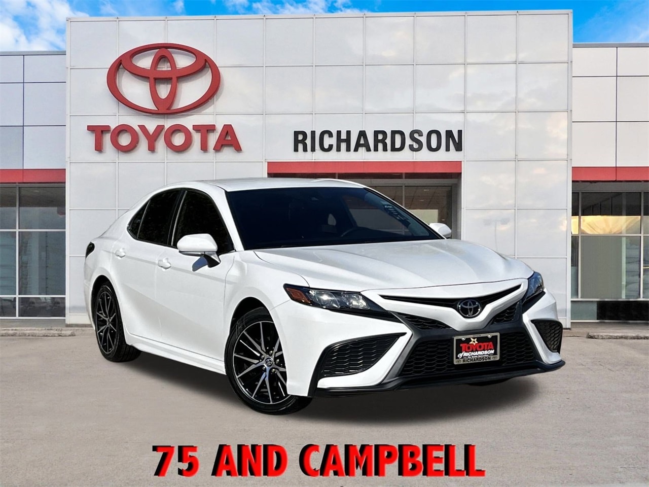 2023 Toyota Camry SE