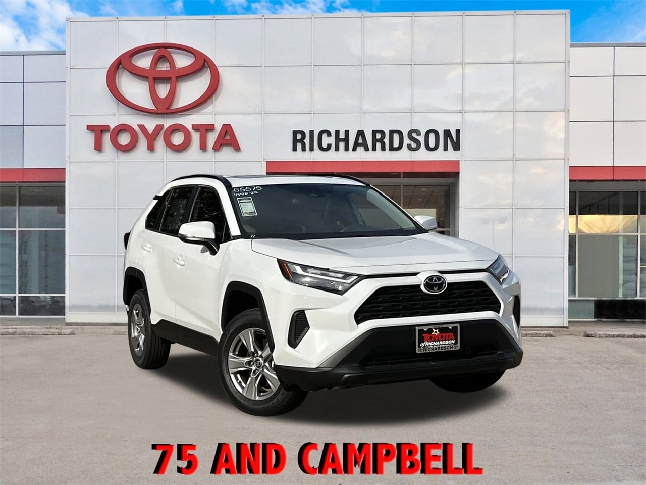 2025 Toyota RAV4 XLE's photo