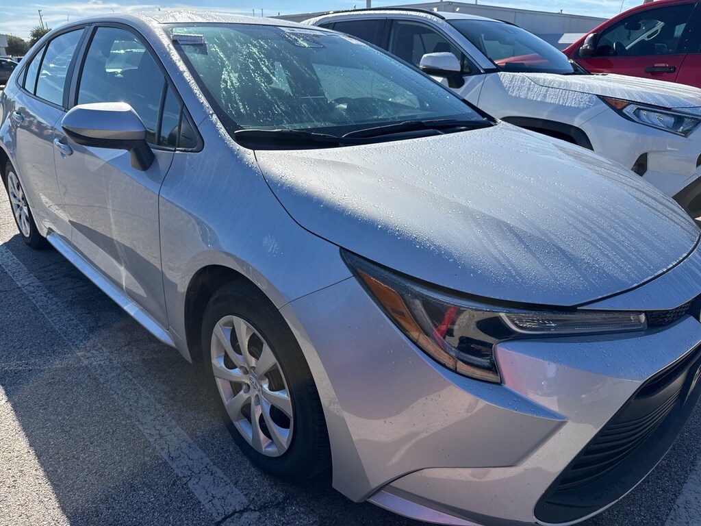 Used 2024 Toyota Corolla LE w/8-Inch Toyota Audio Multimedia Sedan
