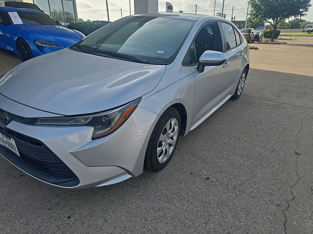 Used 2023 Toyota Corolla LE w/Premium Fabric Seat Sedan