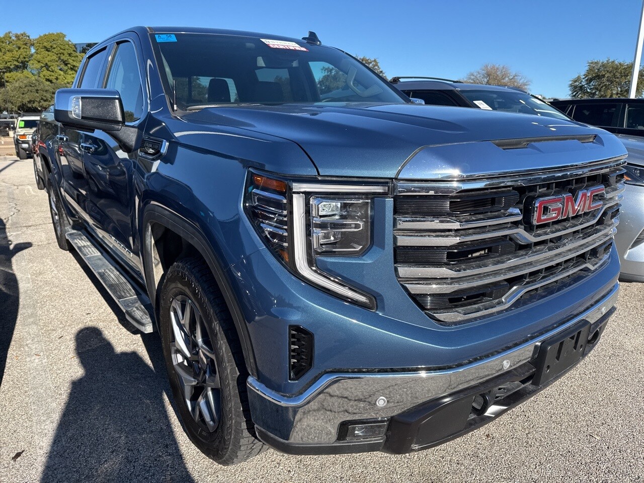 2024 Gmc Sierra 1500 SLT photo 3