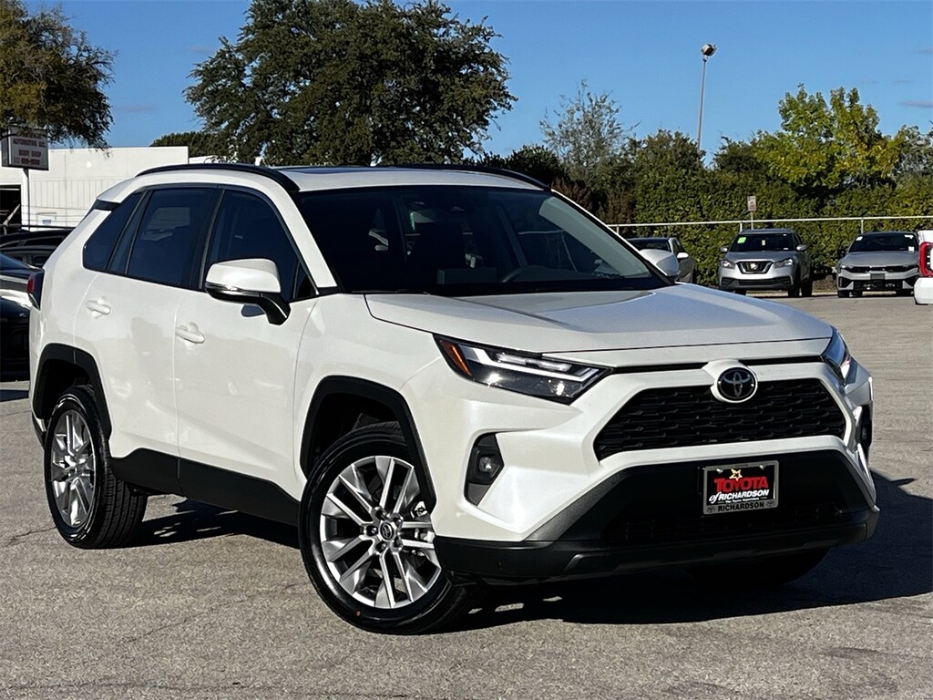 Used 2022 Toyota RAV4 XLE Premium w/Sunroof/Leather/19-in Alloy SUV