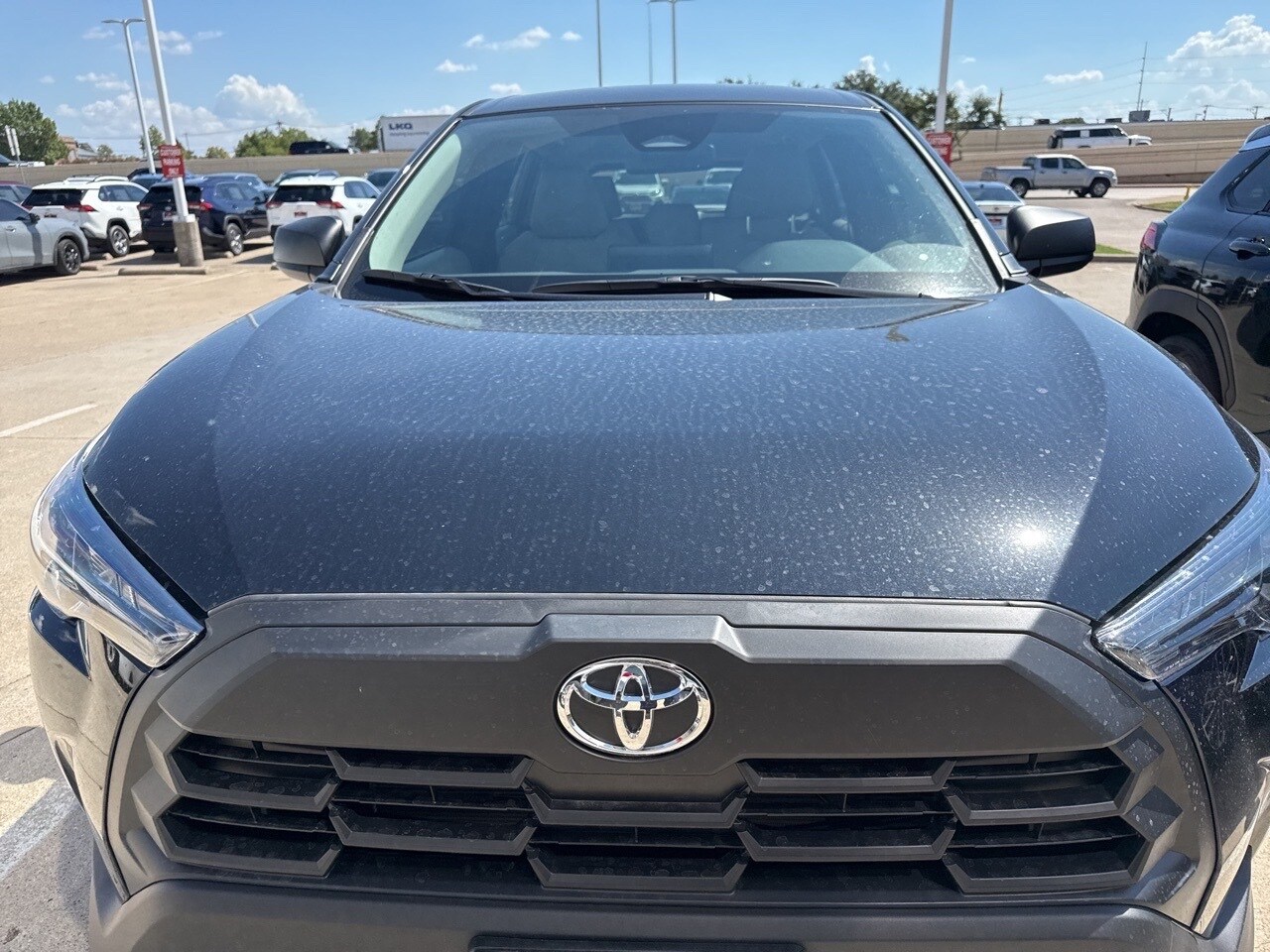 2026 Toyota Corolla Cross L photo 2