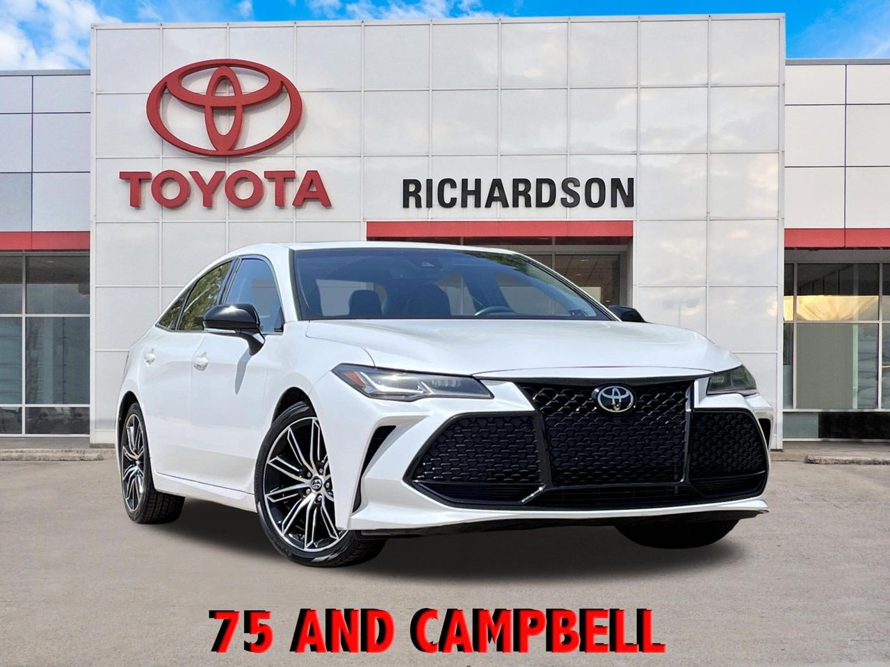  2019 Toyota Avalon Touring FWD   