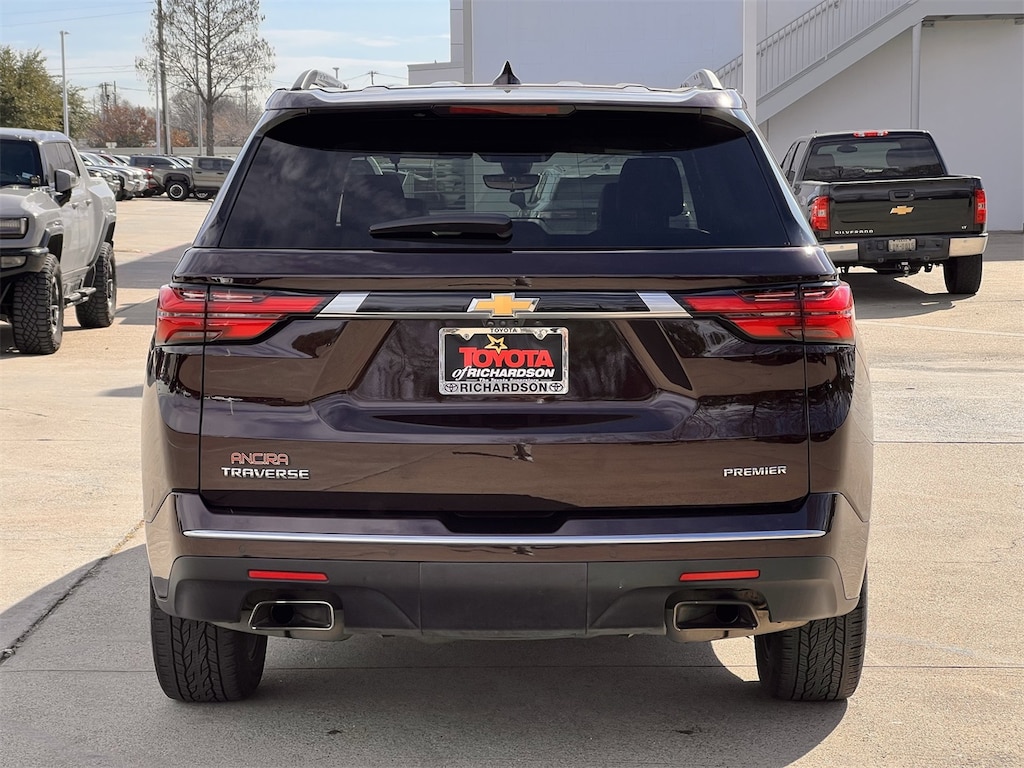 Used 2023 Chevrolet Traverse Premier w/Navigation/Leather/20-Inch Alloy SUV
