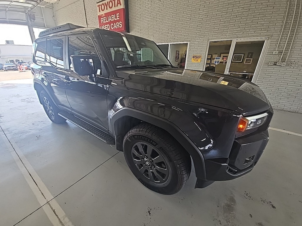 Used 2025 Toyota Land Cruiser Base Premium w/Moonroof/Leather/Alloy SUV