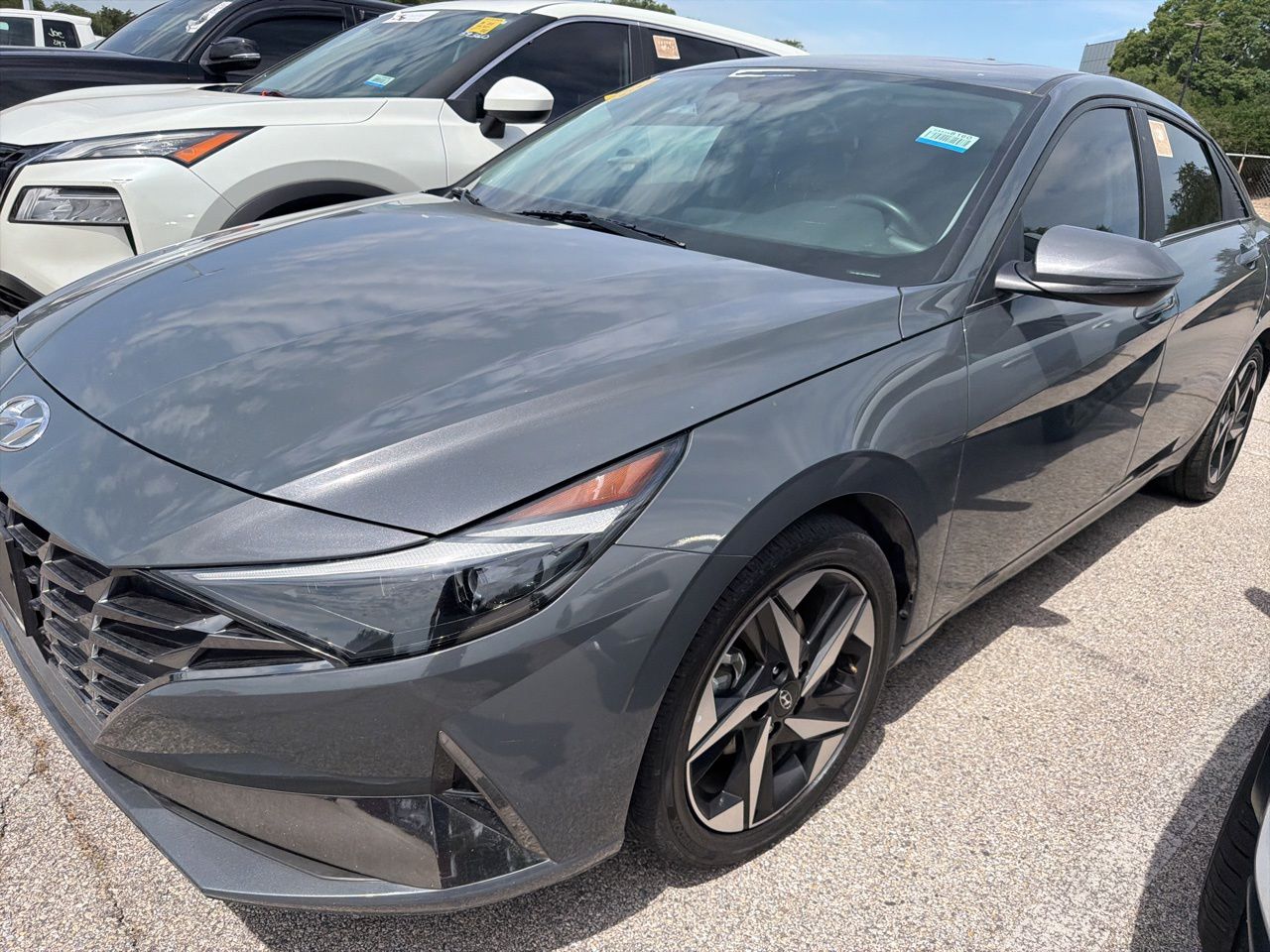 2023 Hyundai Elantra 1.6 HEV Limited DCT's photo
