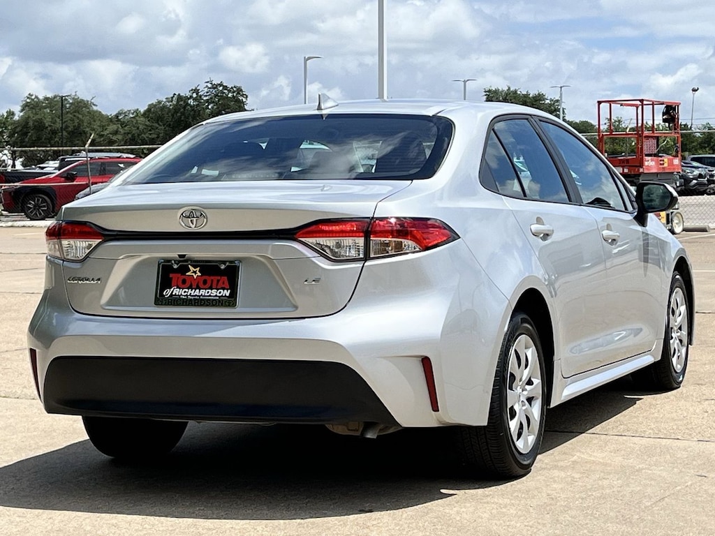 Used 2025 Toyota Corolla LE w/Radio: 8-Inch Toyota Audio Multimedia Sedan