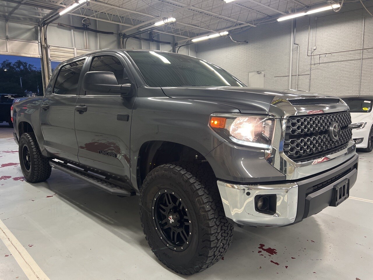 2021 Toyota Tundra Off-Road SR5 photo 3