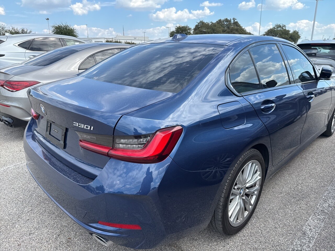 2023 Bmw 330i photo 4