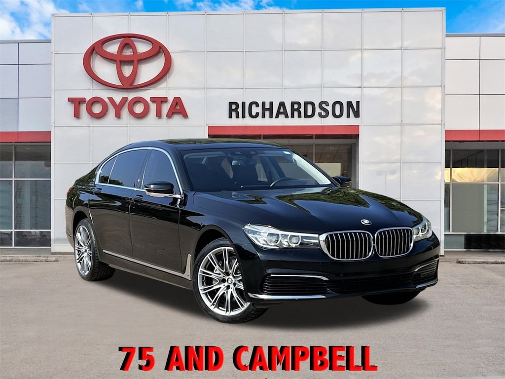 Used 2019 BMW 740i 740i w/Navigation Sedan