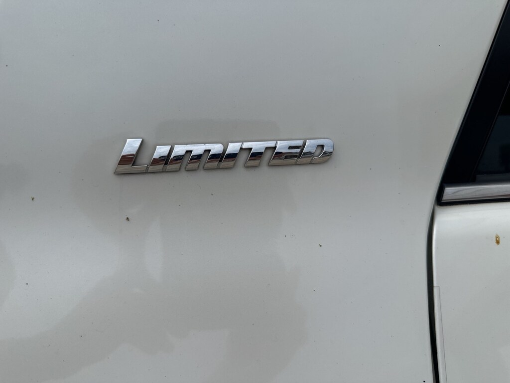 Used 2018 Toyota 4Runner Limited w/3rd-Row Leather-Trimmed Seats SUV