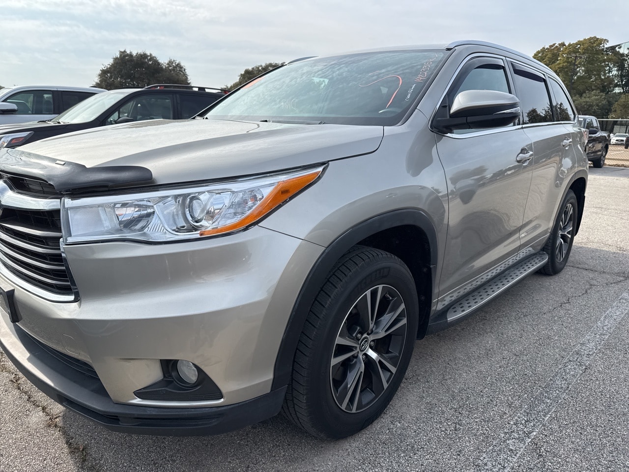 2016 Toyota Highlander XLE's photo