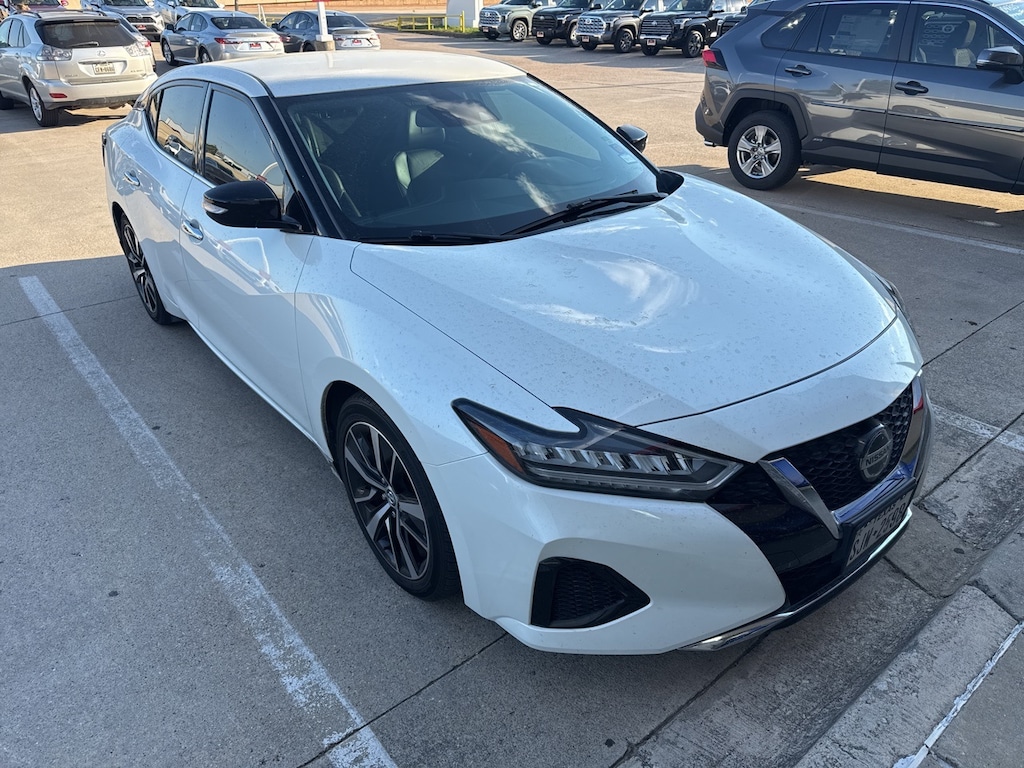 Used 2022 Nissan Maxima SV w/Navigation/18-in Machined Aluminum Alloy Sedan