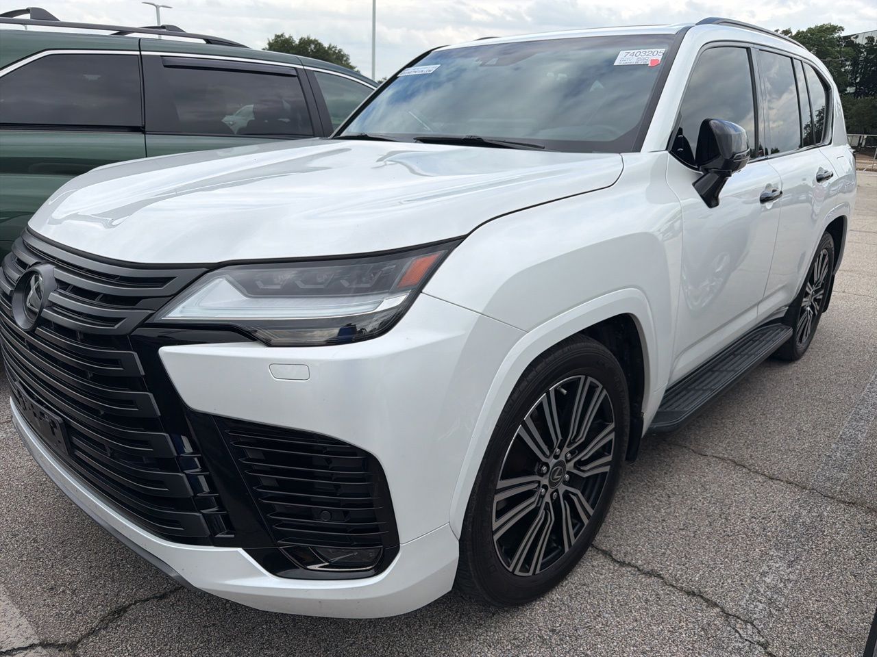 2023 Lexus LX 600 600 Luxury's photo