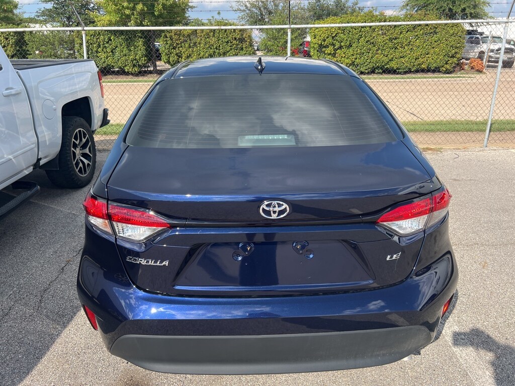 Used 2025 Toyota Corolla LE w/8-in Toyota Audio Multimedia Sedan