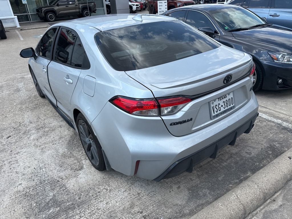 Used 2024 Toyota Corolla SE w/18-in. Graphite-Colored Alloy Sedan