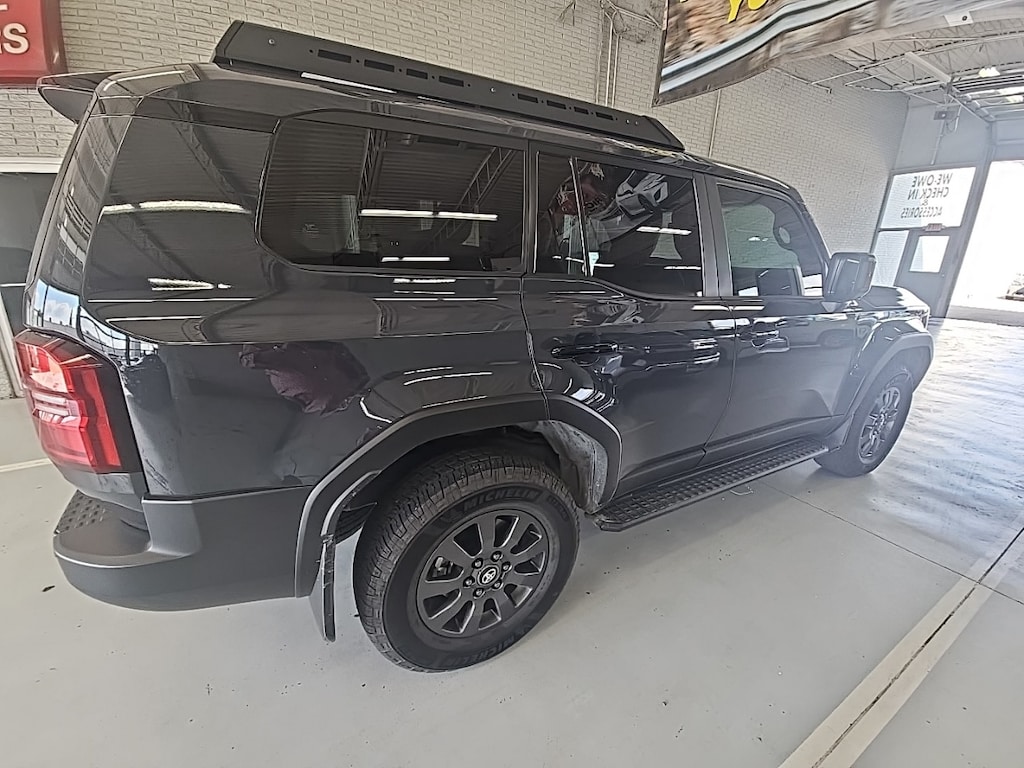 Used 2025 Toyota Land Cruiser Base Premium w/Moonroof/Leather/Alloy SUV