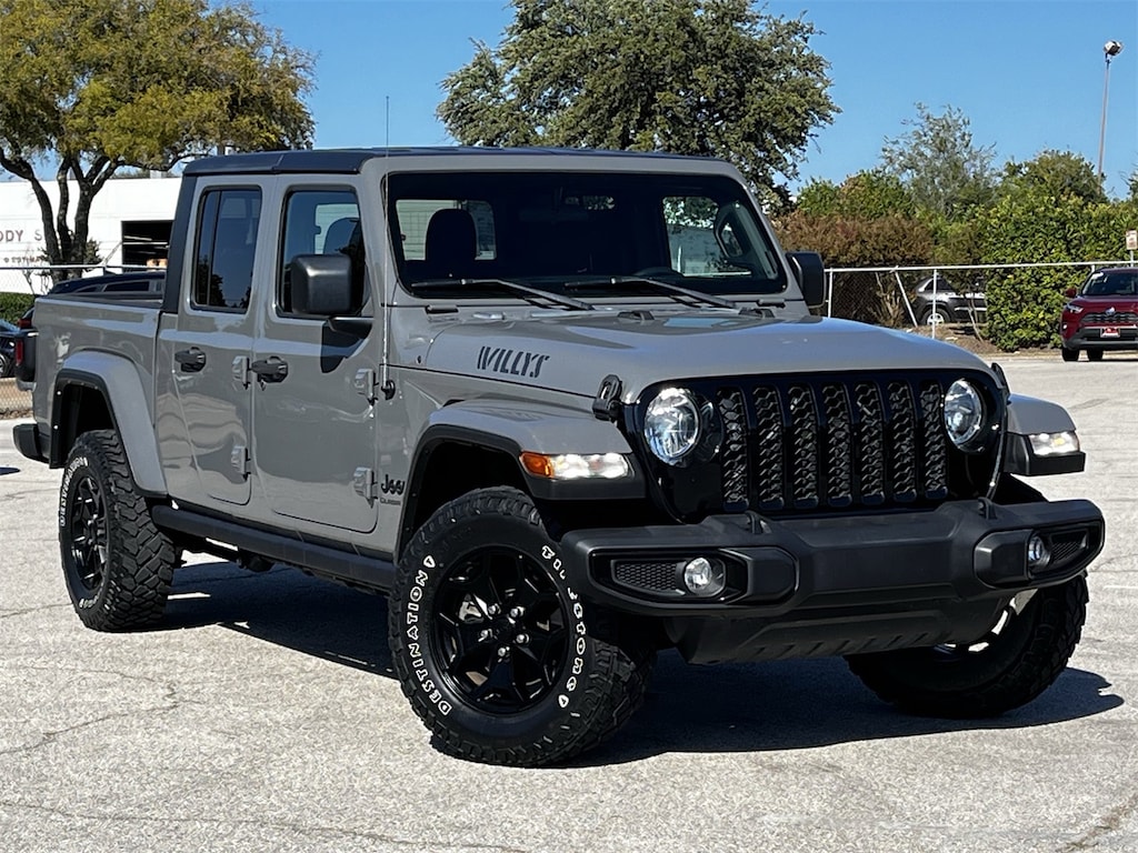 Used 2021 Jeep Gladiator Willys w/Technology/Trailer Tow Package Truck Crew Cab