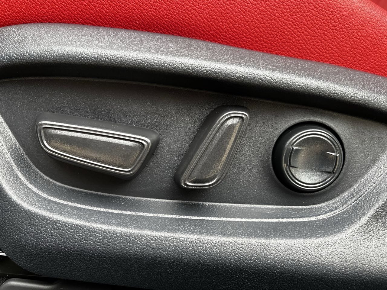 2026 Toyota Camry XSE - Photo 24
