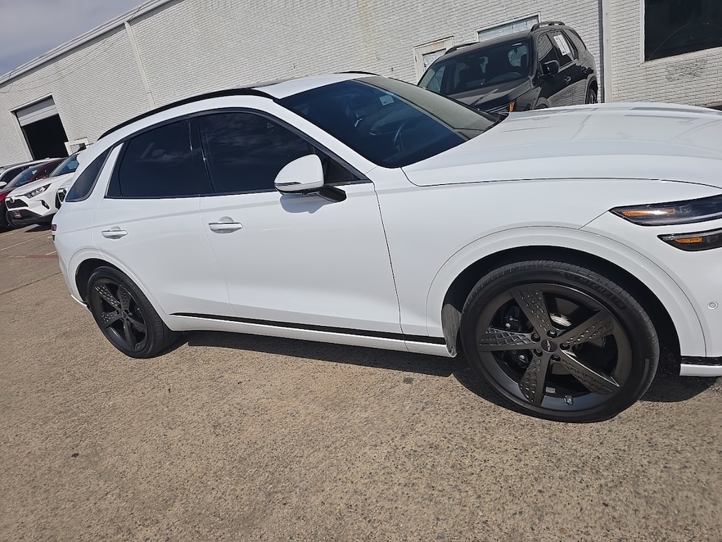 Used 2024 Genesis GV70 2.5T w/Sport Prestige Package/Navigation SUV