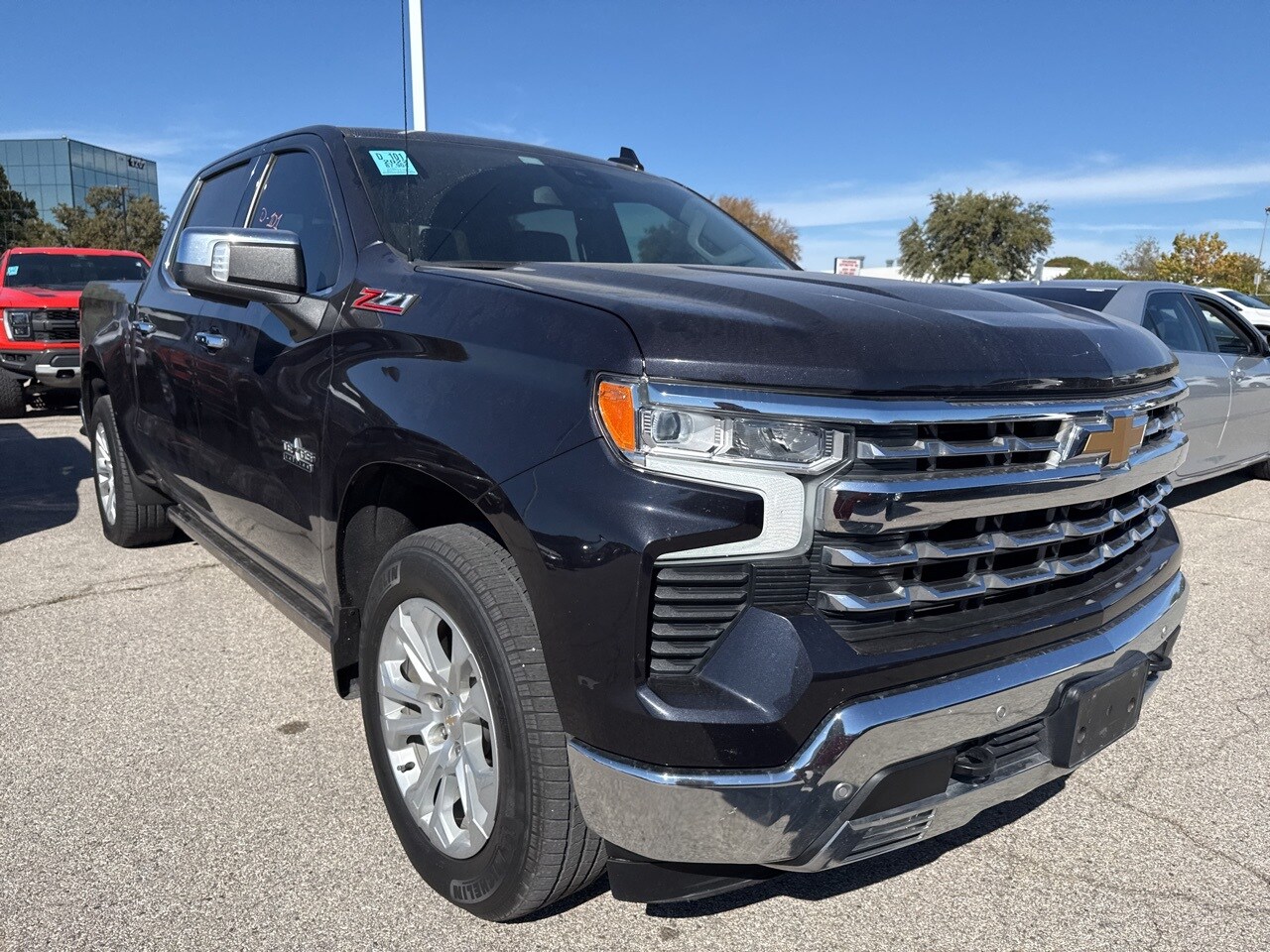 2022 Chevrolet Silverado 1500 LTZ Z71 photo 3