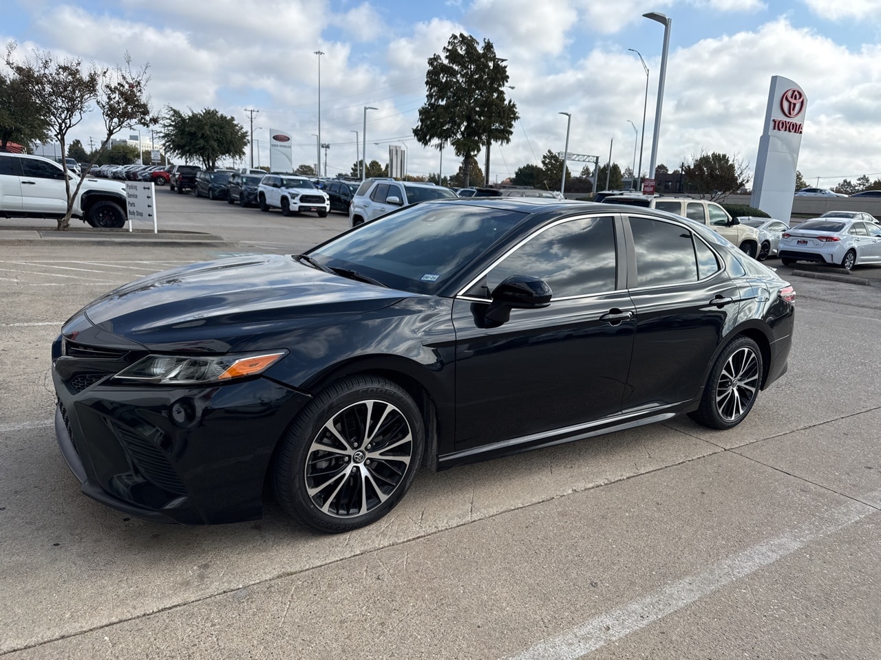 2018 Toyota Camry SE
