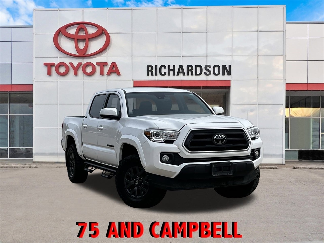 2023 Toyota Tacoma SR5's photo