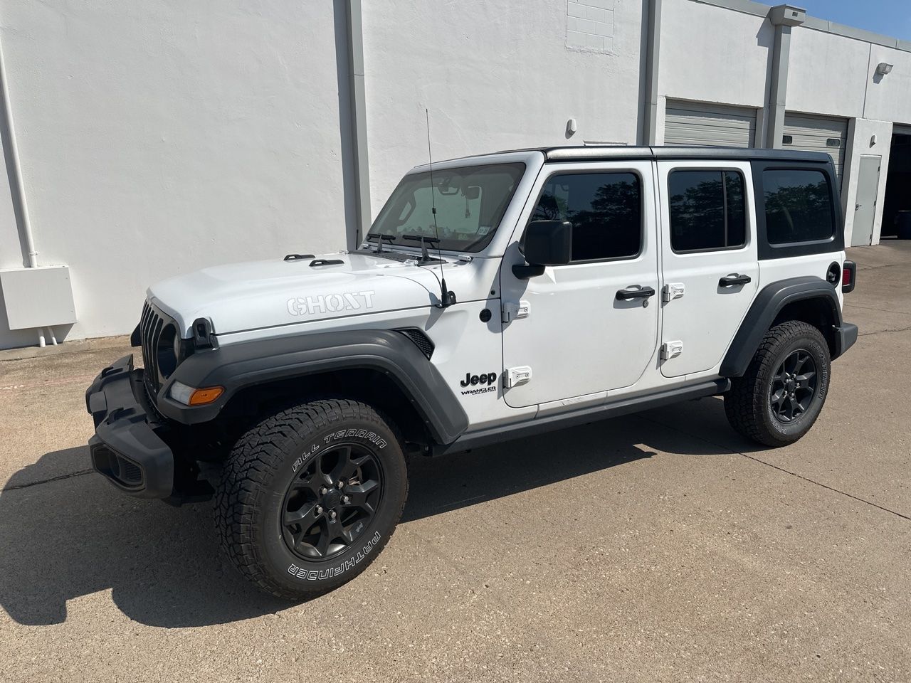 2022 Jeep Wrangler Willys's photo