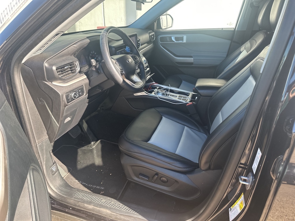 Used 2023 Ford Explorer XLT w/XLT Sport Appearance Package SUV