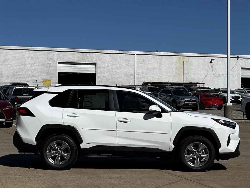 New 2025 Toyota RAV4 Hybrid XLE SUV